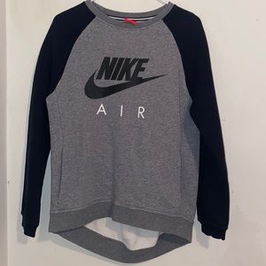 Womens Nike crewneck